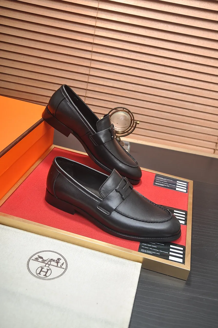 Men's shoes💰520💶[HERMES] (cowhide lining)🍀Italian top luxury🍀He does not pursue novel styles and gorgeous colors, but attracts the favor of successful men with his flawless, elegant and classic style. Formal leather shoes This very comfortable, simple and stable style allows you to easily match any style! The pattern is absolutely 1:1 refined from the original case, and we strive for excellence in materials, imported cowhide + cowhide lining💪💪💪extraordinary texture👍! .Code number: 38-45 (45 customized)